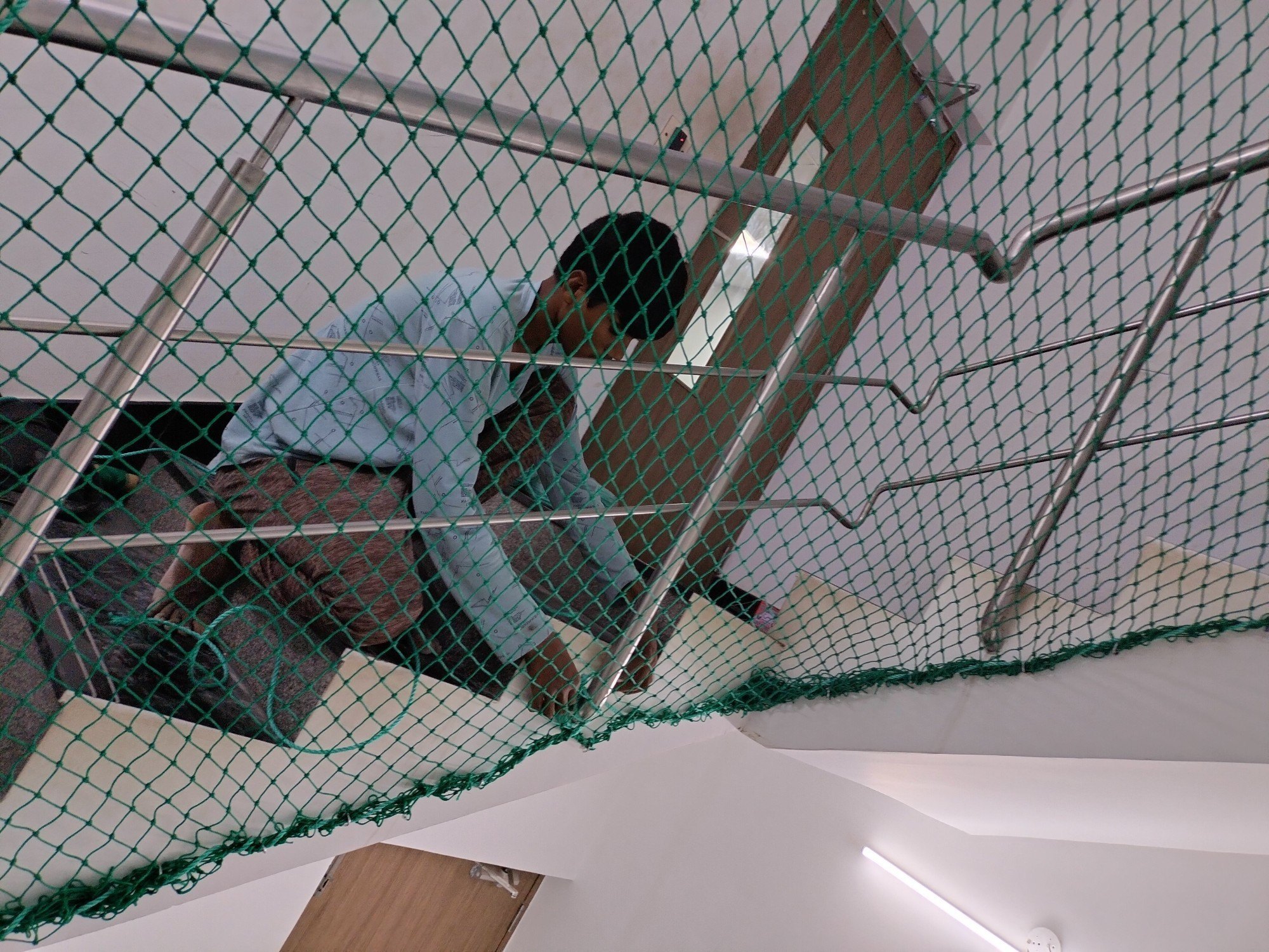Staircase safety nets